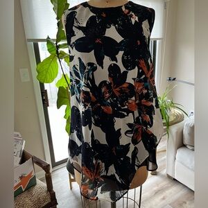 Sleeveless lined blouse. Size L by Rachel Roy.  Black lining.